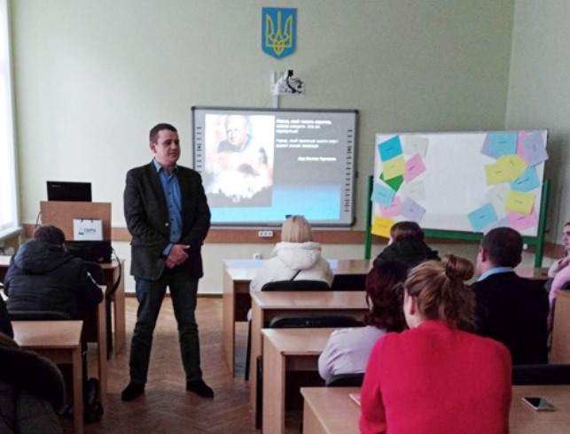 Доцент В.Л.Брославський - учаник АТО - розповідає про маніпуляції думкою